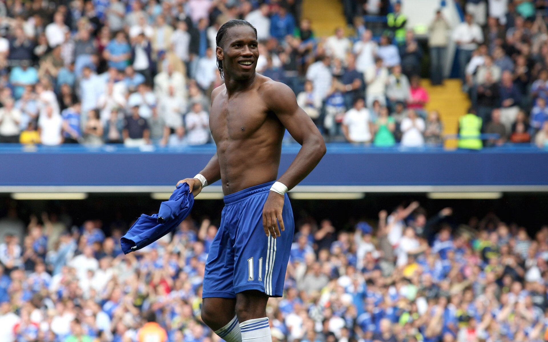 德甲球员在高压阶段冲刺质量与决策效率的耦合分析